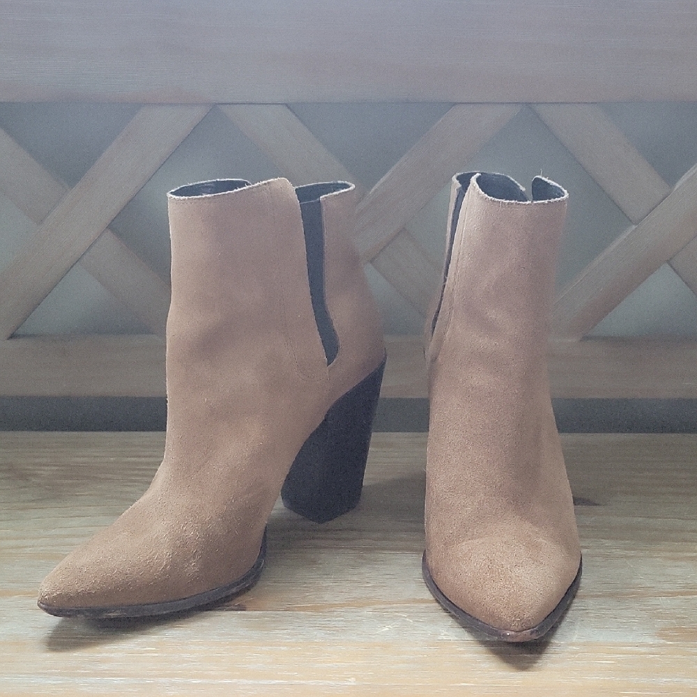 Women's Tan Ankle Boots